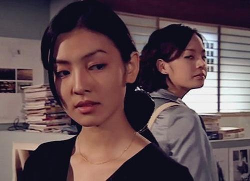 爱上女主播分集剧情介绍,情感纠葛与命运抉择